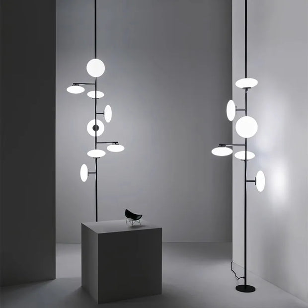 Italian Indoor Floor Lamp Floor To Ceiling Lamp Designer Standing Floor Light for Living Room Creative Corner Standing Lamp